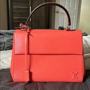 Louis Vuitton Cluny MM - NWT!!